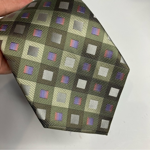Crazy Hourse 100% silk tie geometric pattern - Picture 2 of 5
